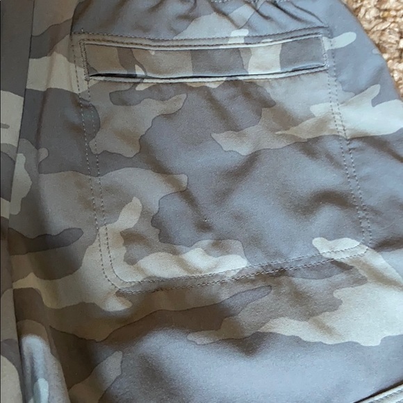 Athleta Girls Shorts - Picture 5 of 6